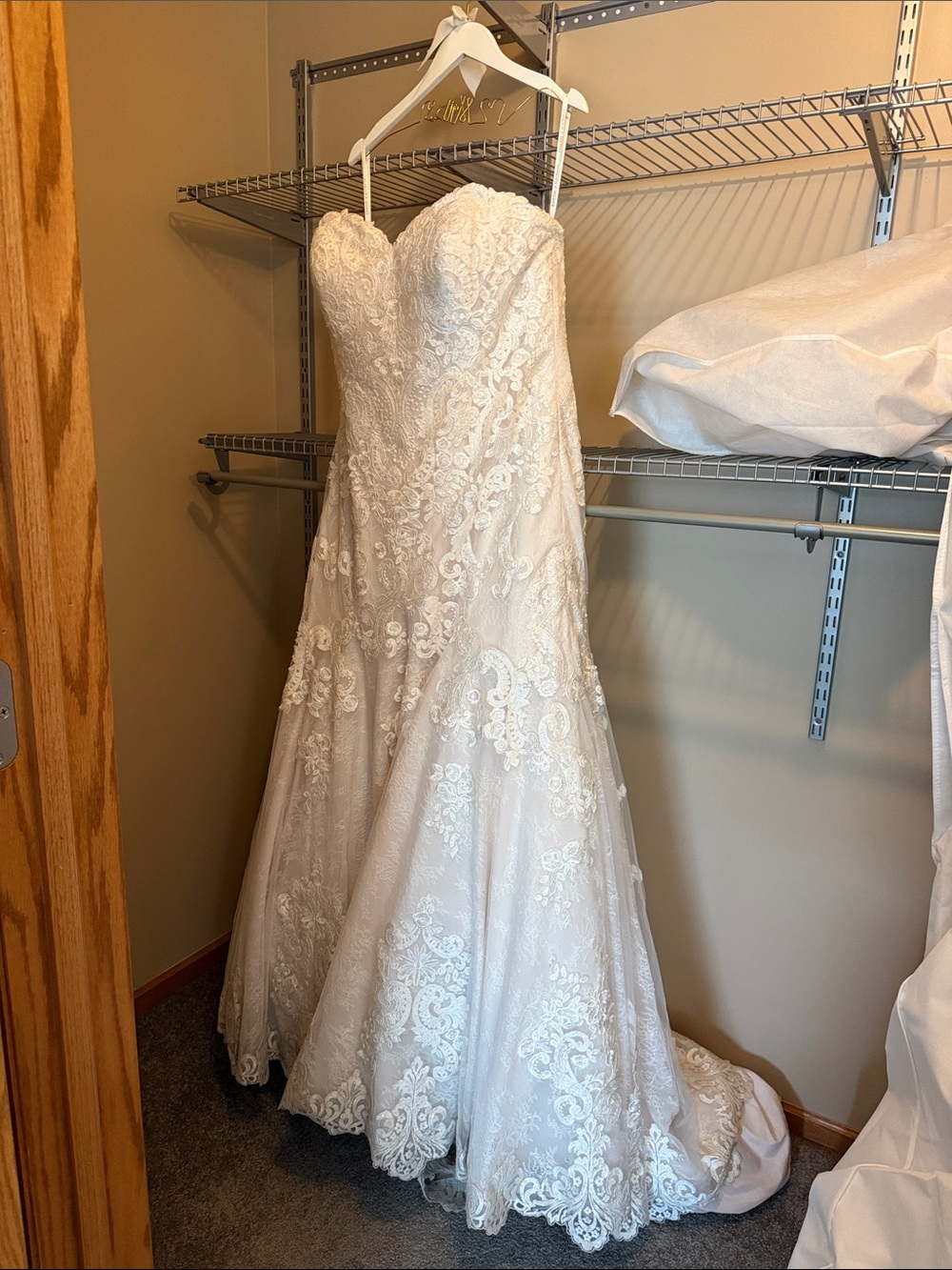 Essense of Australia Wedding Dress - Picture 6 of 6